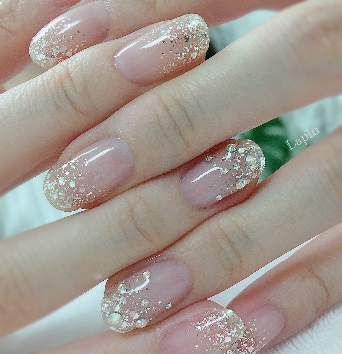 キラキラなラメグラデーション＆キラキラなフレンチネイル♫ 西荻窪 ネイルサロン｜ラパン