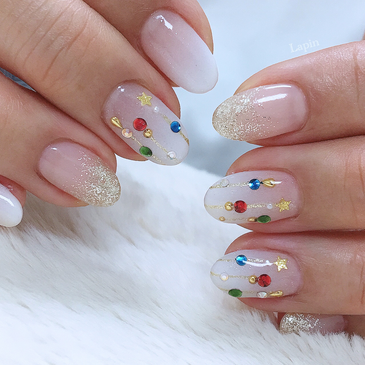 クリスマスのオーナメントネイル ワンカラーネイル Lapin