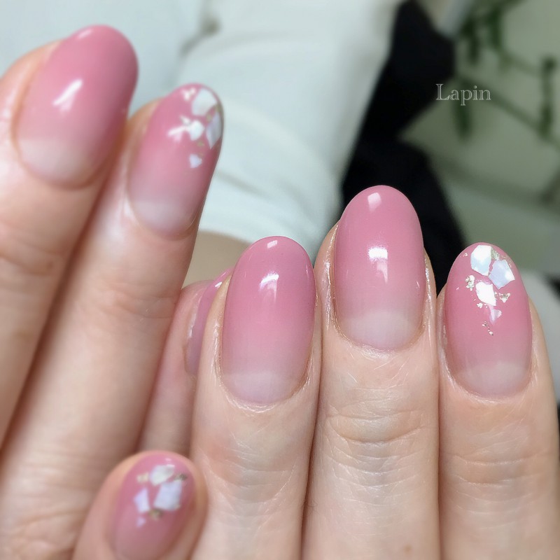 人気のシェルネイル♫