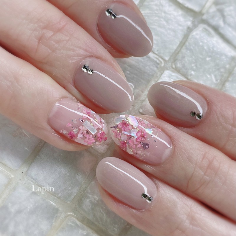 桜みたいなドライフラワーネイル Lapin